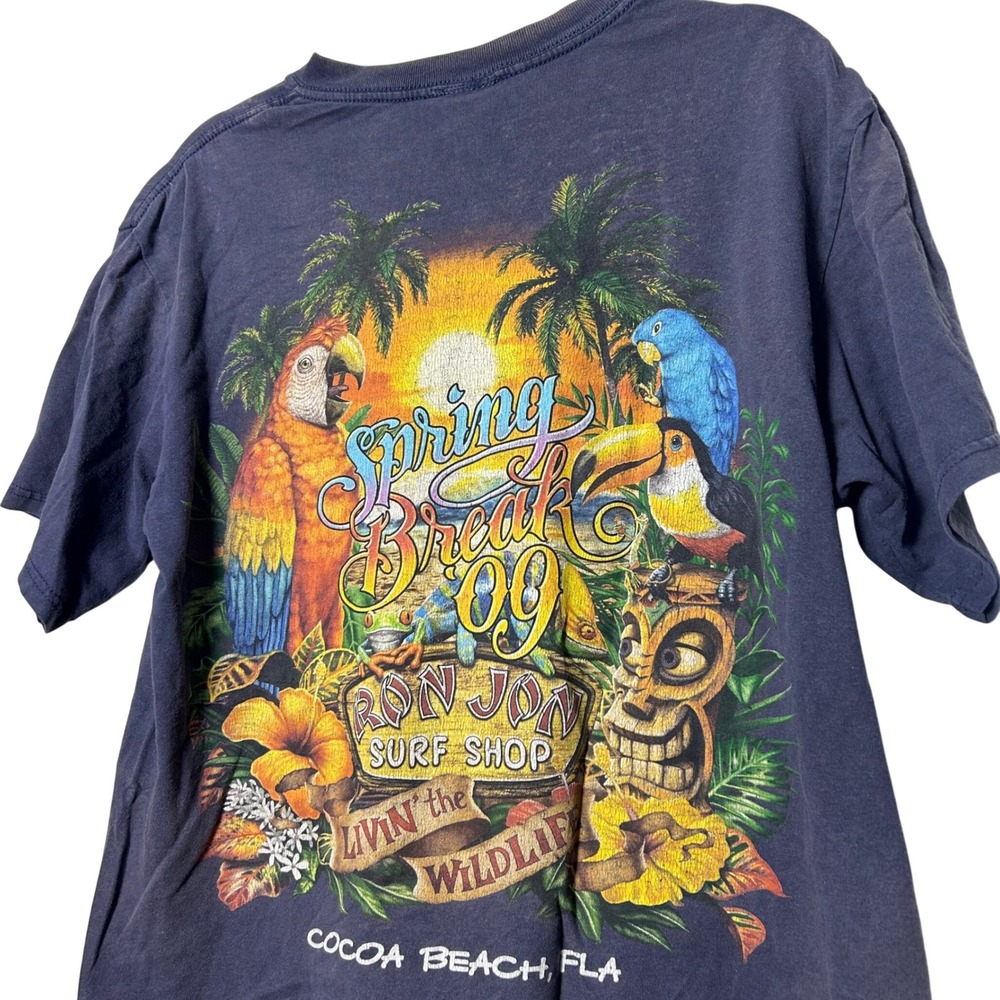 y2k surf shop tee frogs tropical rainforest scene‎